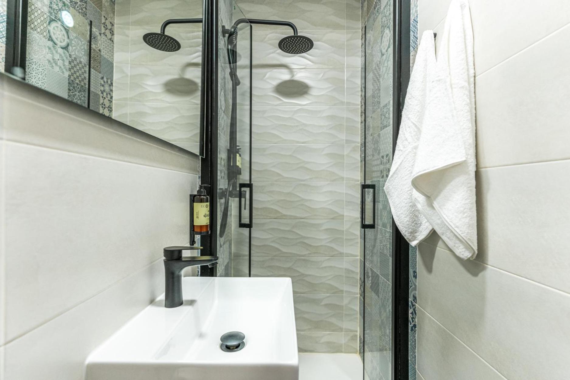 Vr Estudios Apartments Madrid Bagian luar foto