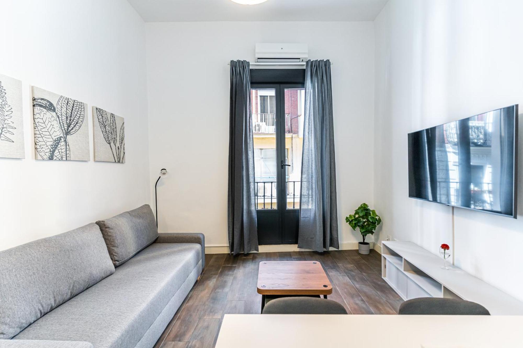 Vr Estudios Apartments Madrid Bagian luar foto